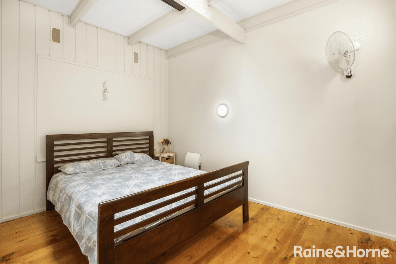 54 Allambi Avenue, ROSEBUD WEST, VIC 3940