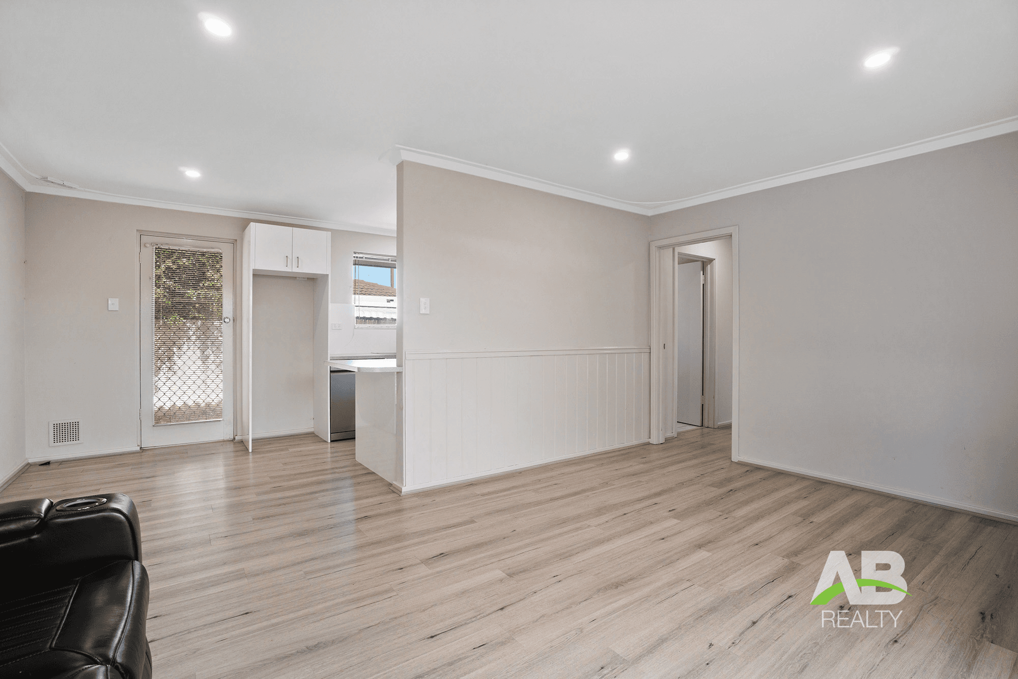 2 Toronto Place, WANNEROO, WA 6065
