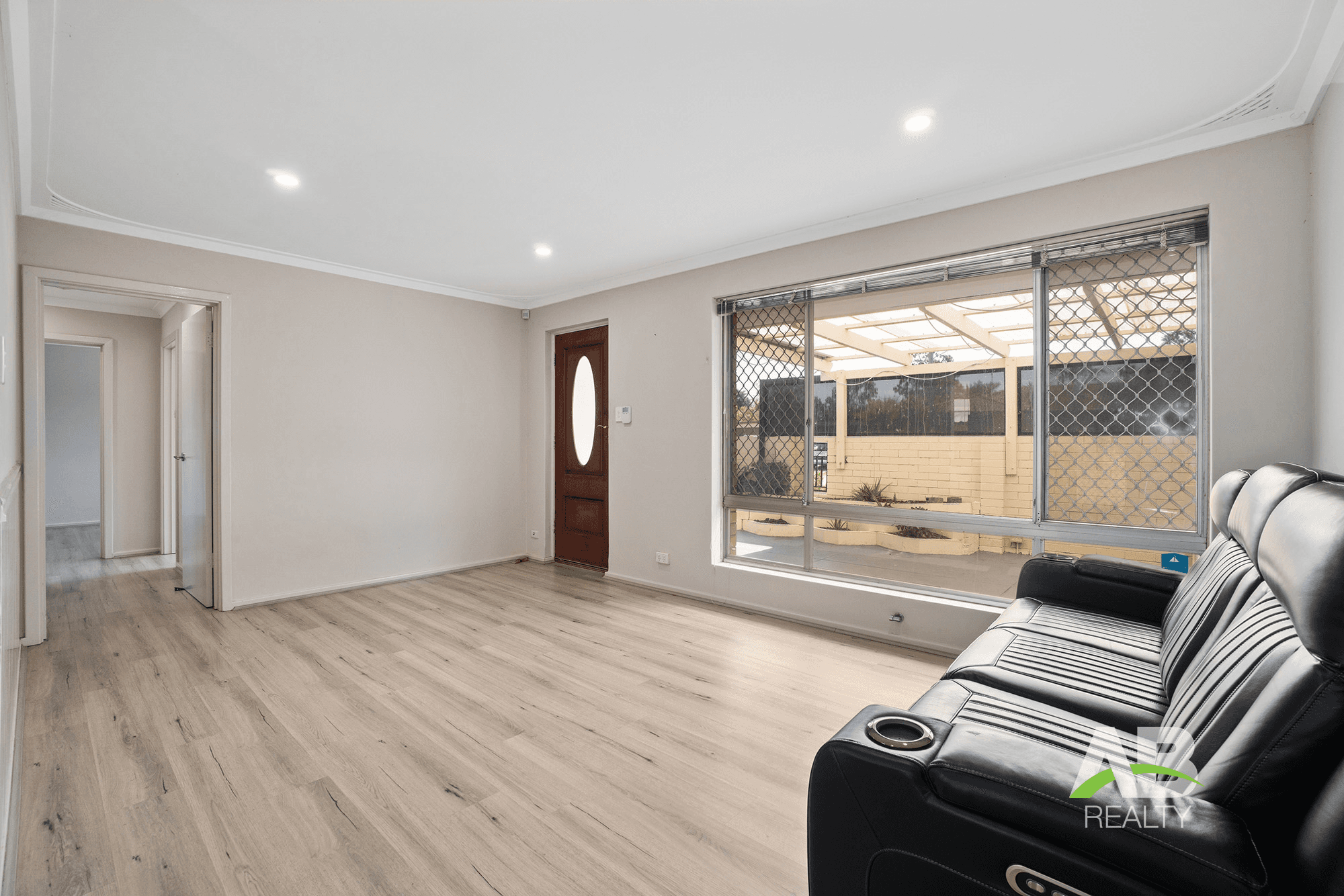 2 Toronto Place, WANNEROO, WA 6065
