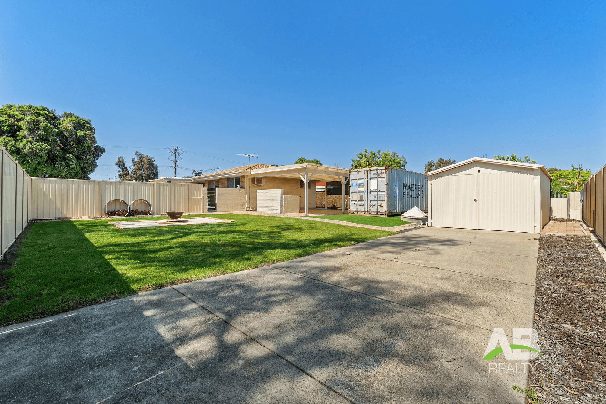2 Toronto Place, WANNEROO, WA 6065