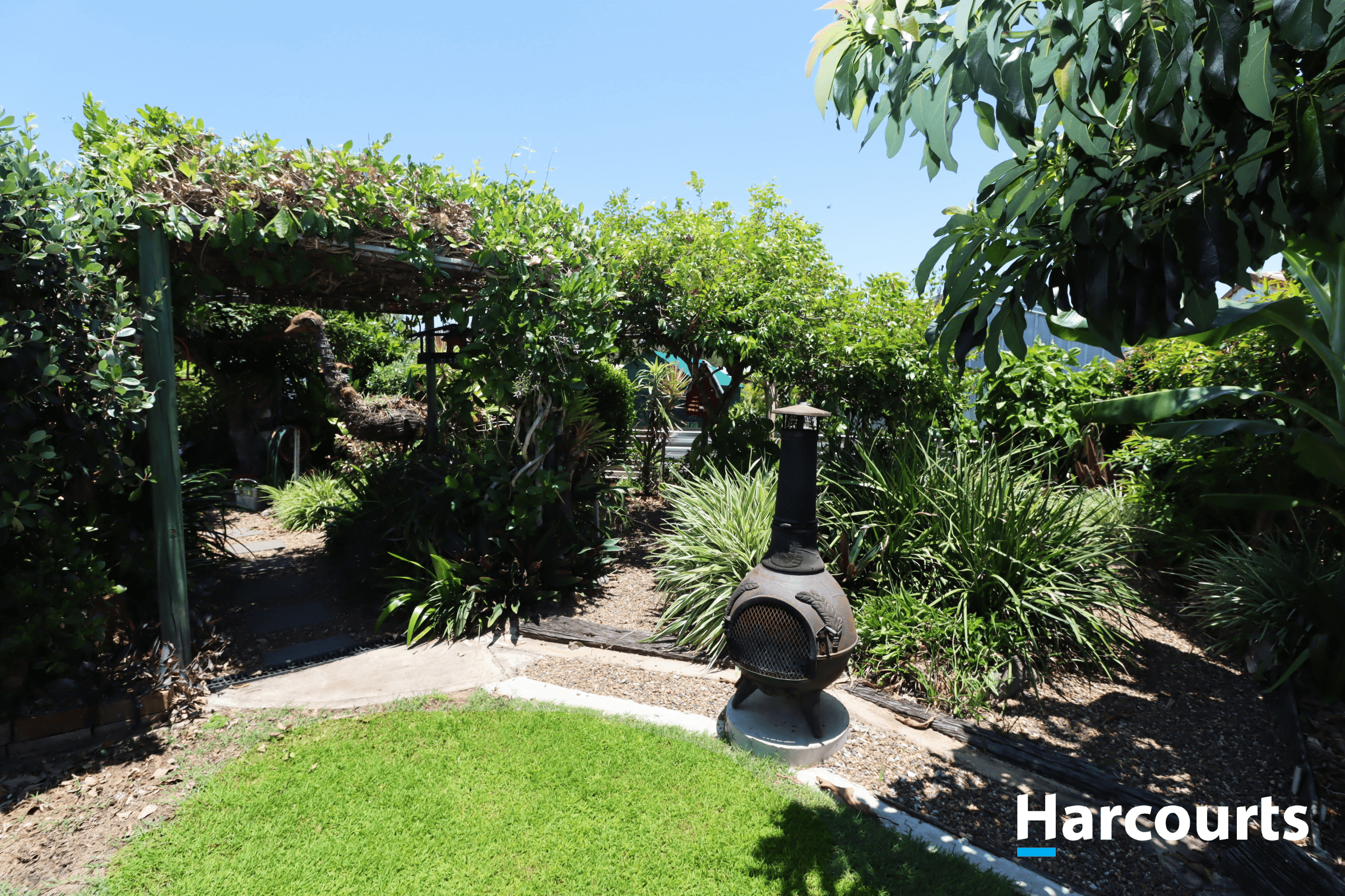 11 Smith Street, BUXTON, QLD 4660