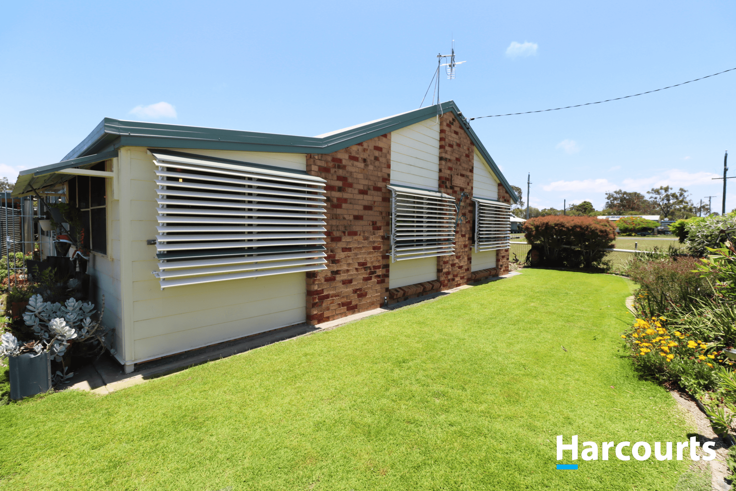 11 Smith Street, BUXTON, QLD 4660