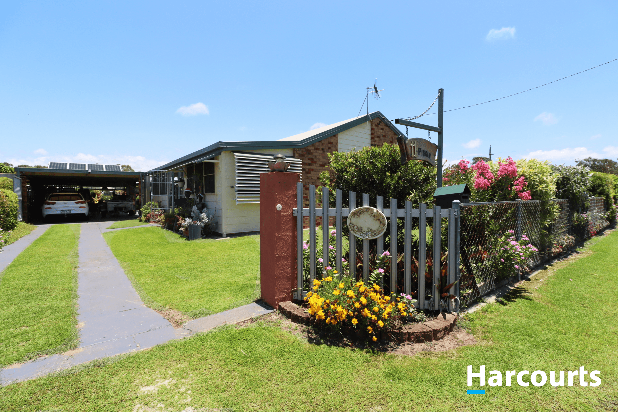 11 Smith Street, BUXTON, QLD 4660