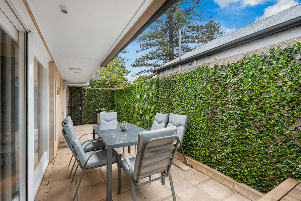 1/32 Pier Street, Glenelg South, SA 5045