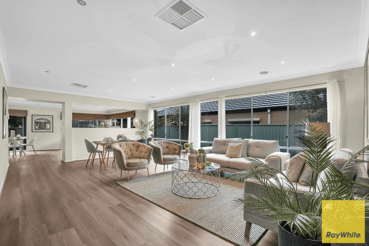 38 Dahlia Drive, CAROLINE SPRINGS, VIC 3023