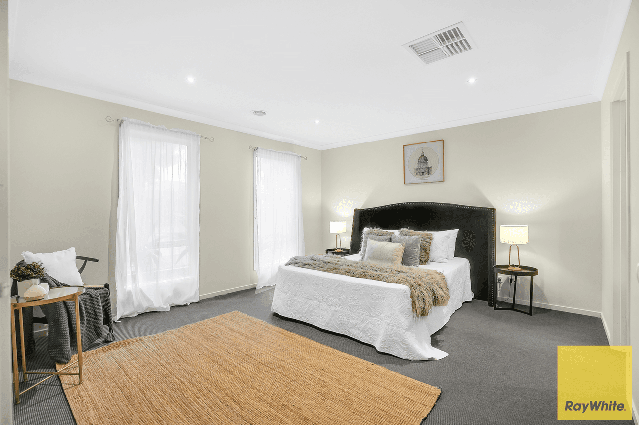 38 Dahlia Drive, CAROLINE SPRINGS, VIC 3023