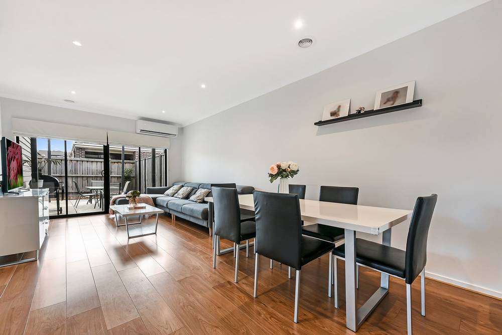 6 Solsbury Crescent, KEYSBOROUGH, VIC 3173
