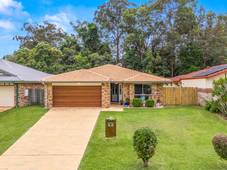 4 Eudonia Court, ELANORA, QLD 4221