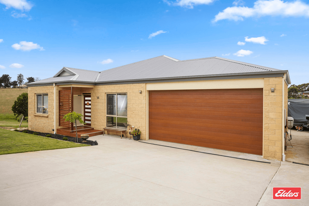 14 Eccles Way, LEONGATHA, VIC 3953