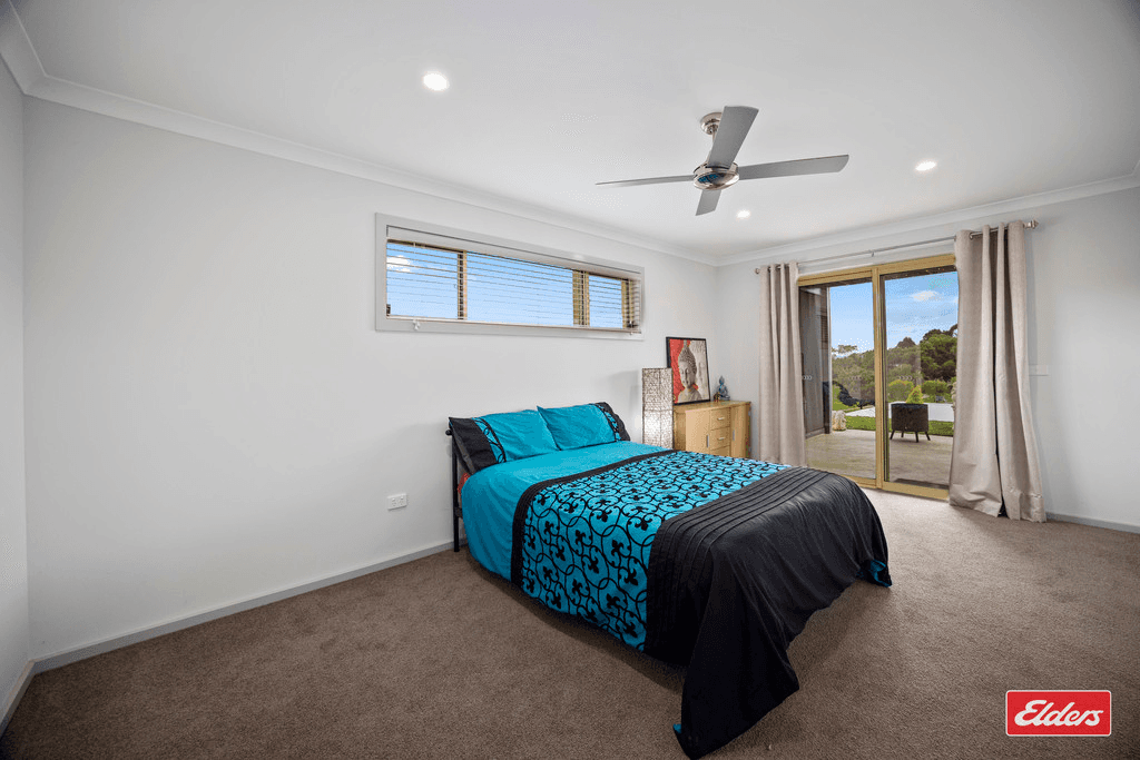 14 Eccles Way, LEONGATHA, VIC 3953