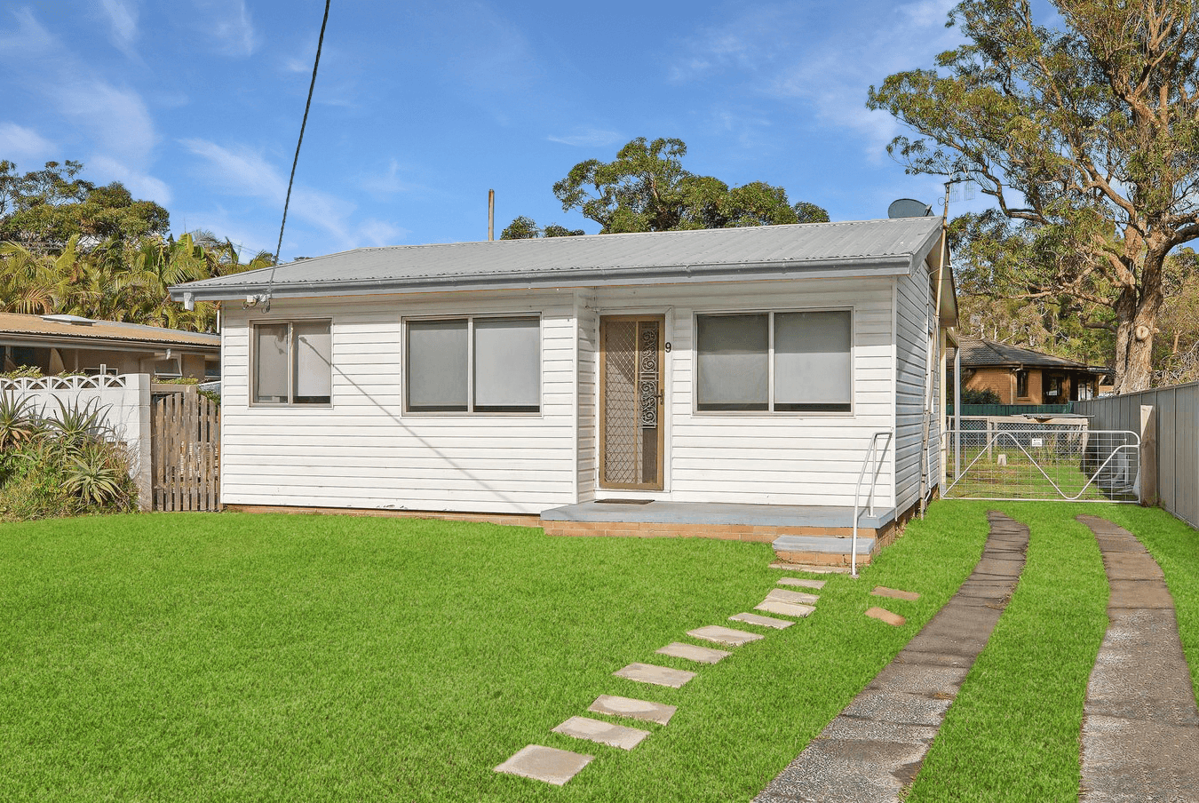 9 Crystal Street, Forresters Beach, NSW 2260