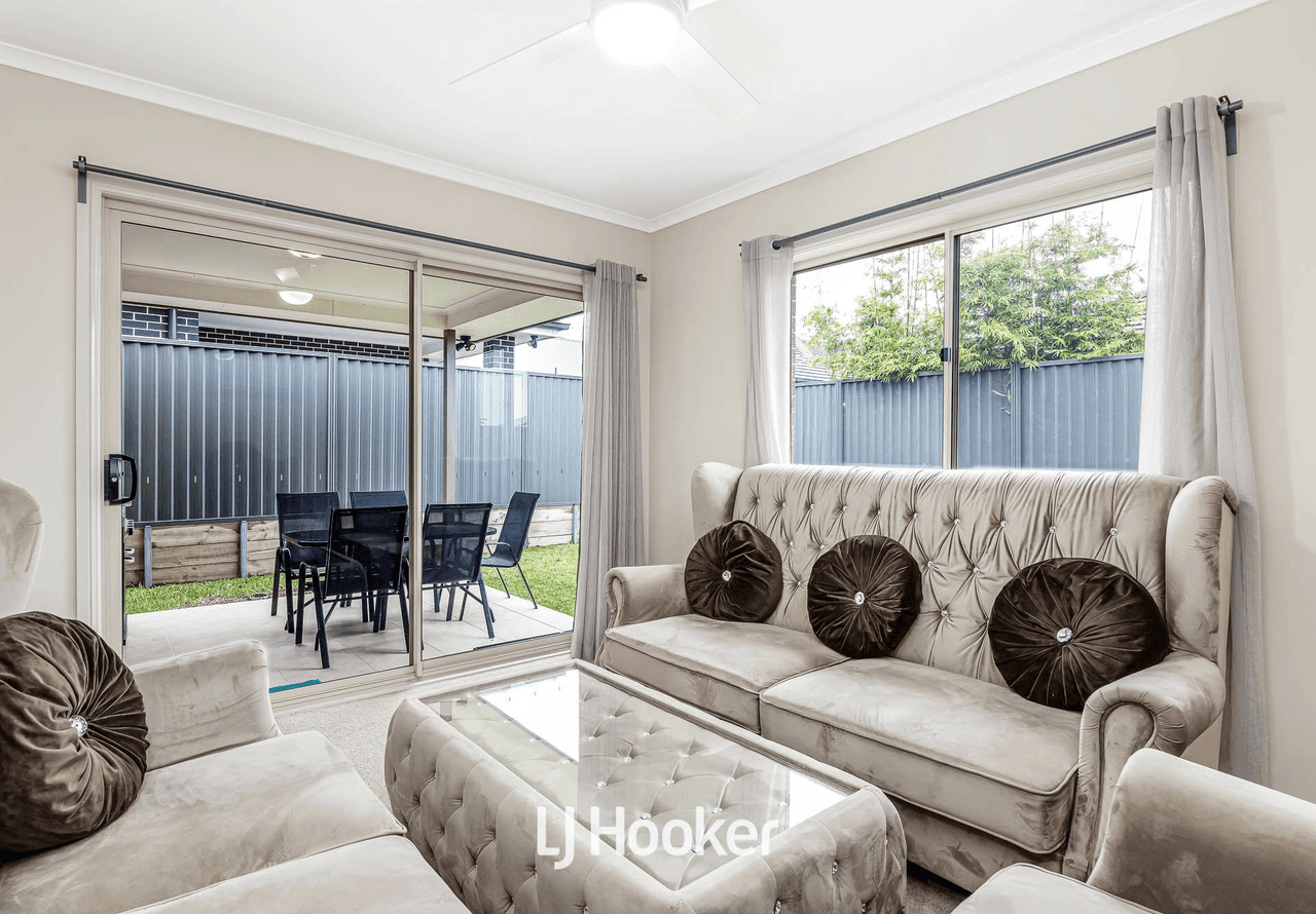 15 Titania Street, RIVERSTONE, NSW 2765