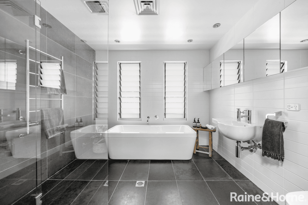 454 Strongs Road, JASPERS BRUSH, NSW 2535