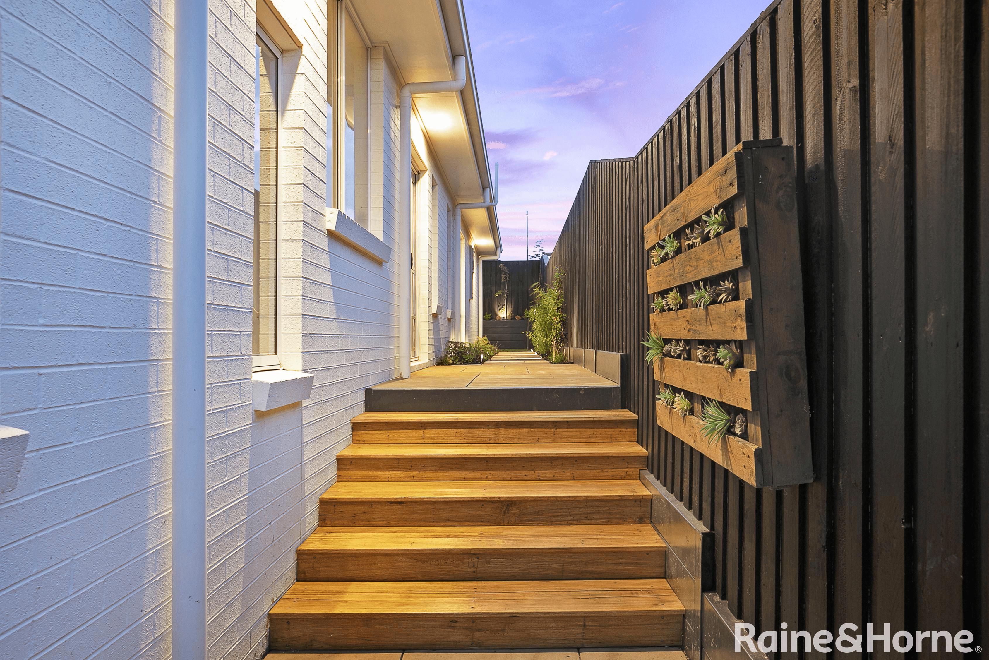 57 Baker Street, MOSS VALE, NSW 2577