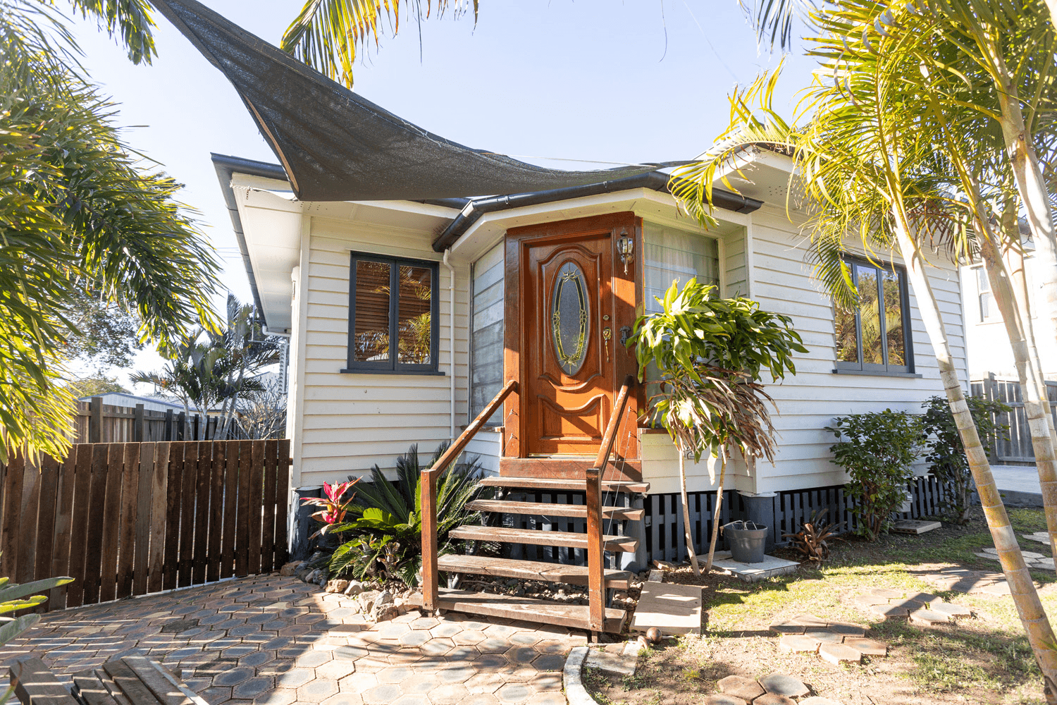 12 GEORGE STREET, NEWTOWN, QLD 4305