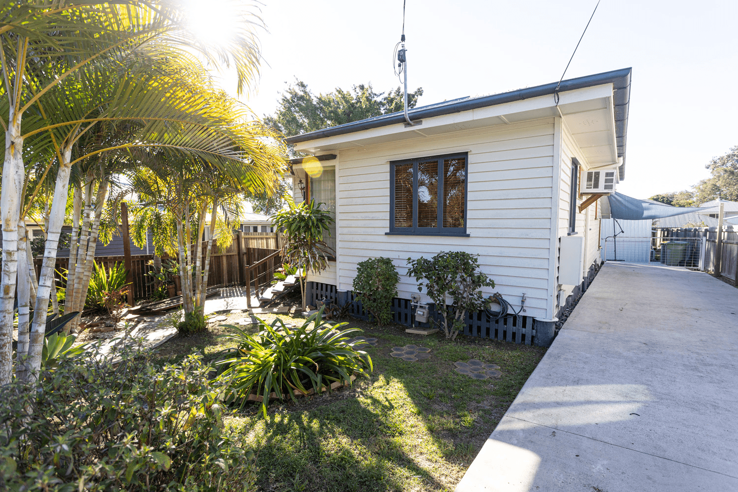 12 GEORGE STREET, NEWTOWN, QLD 4305