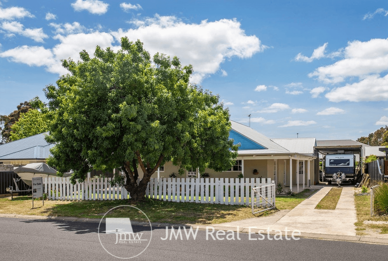 6 Brookland Loop, DUNSBOROUGH, WA 6281