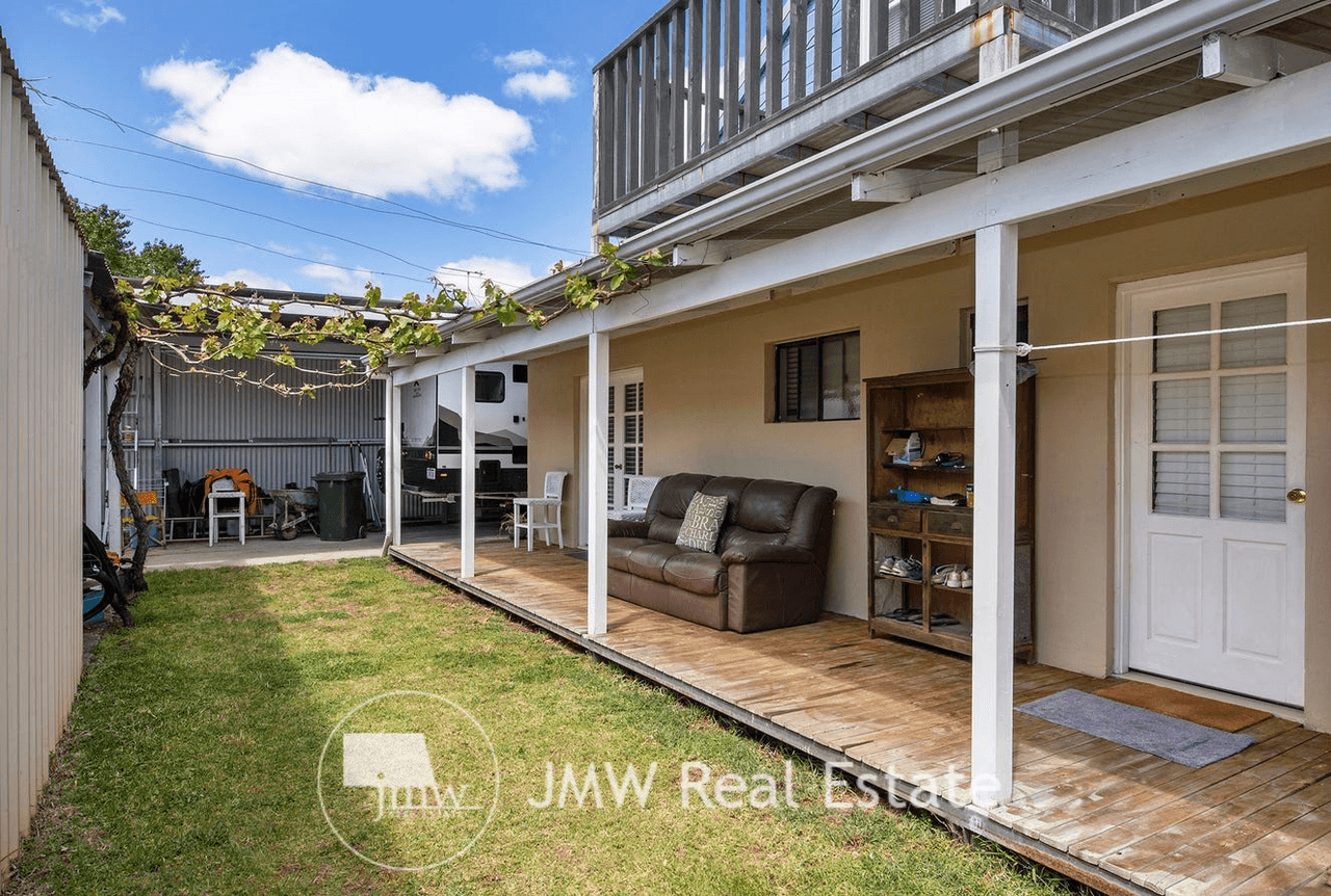 6 Brookland Loop, DUNSBOROUGH, WA 6281