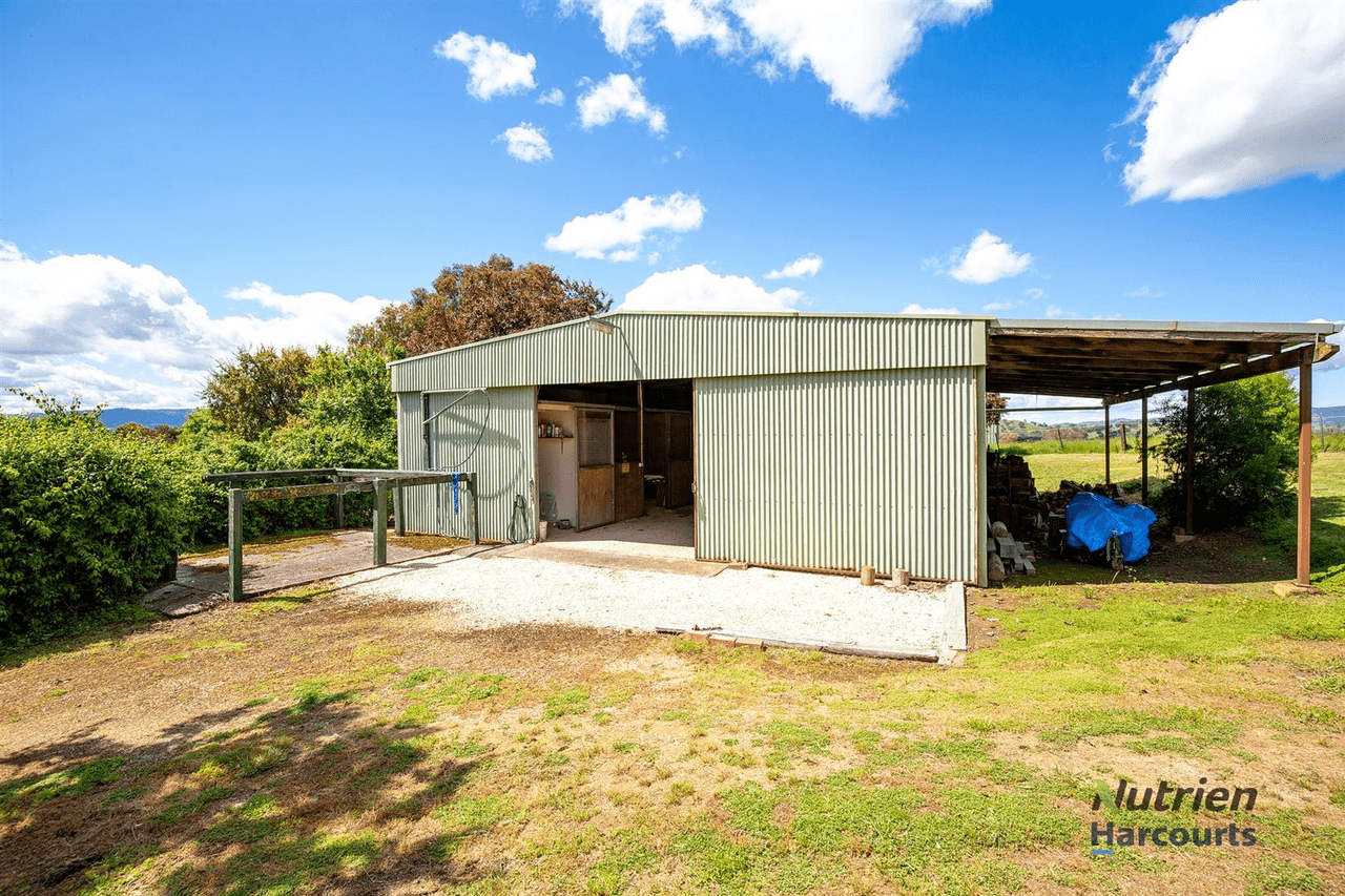 69 Ghin Ghin Road, YEA, VIC 3717