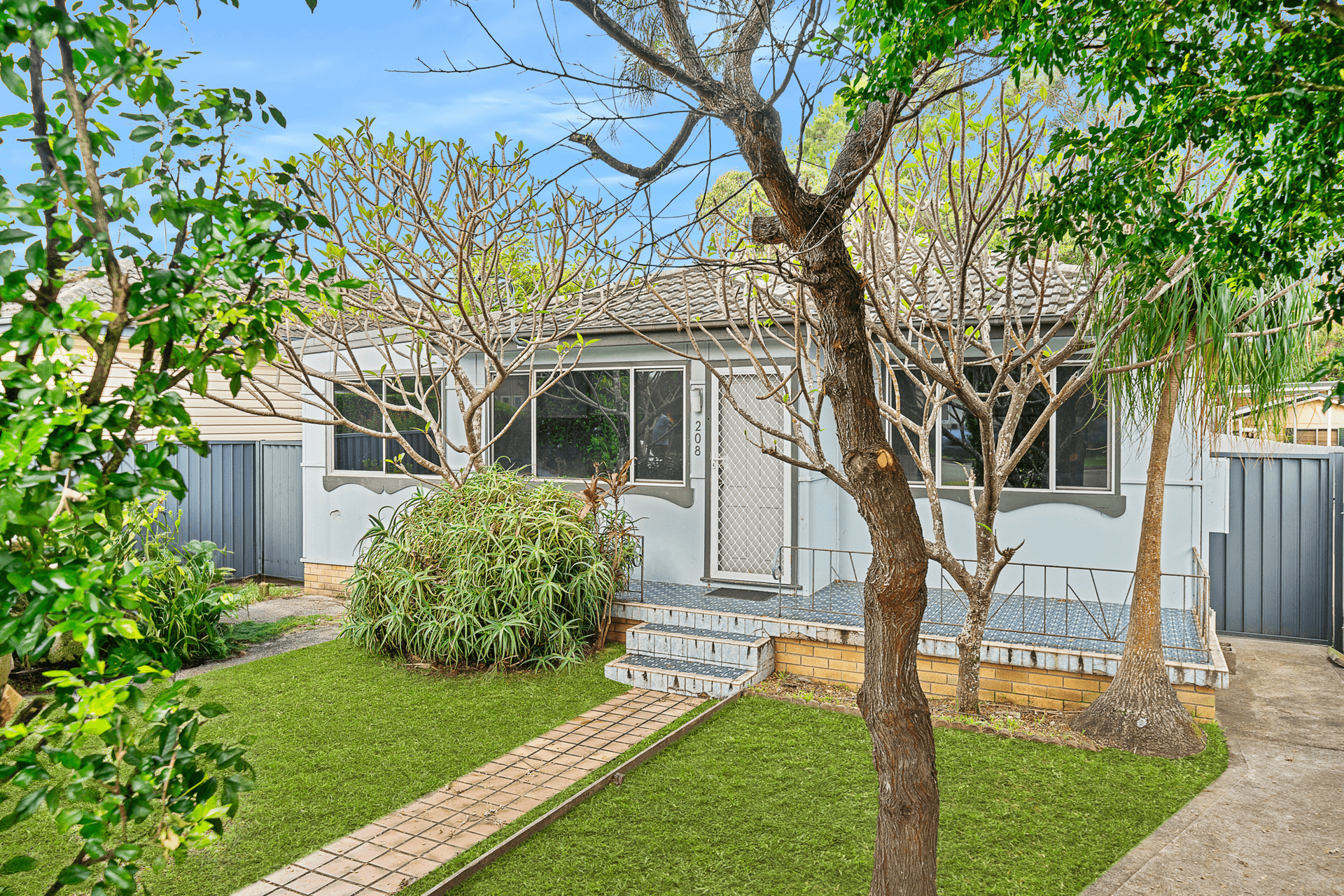 208 Ocean Beach Road, Woy Woy, NSW 2256