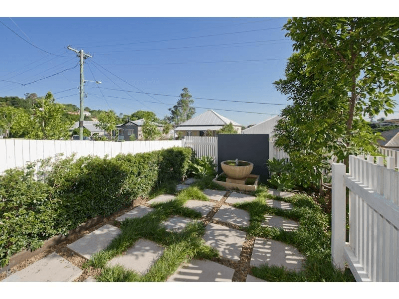 12 O'Connell Place, Red Hill, QLD 4059