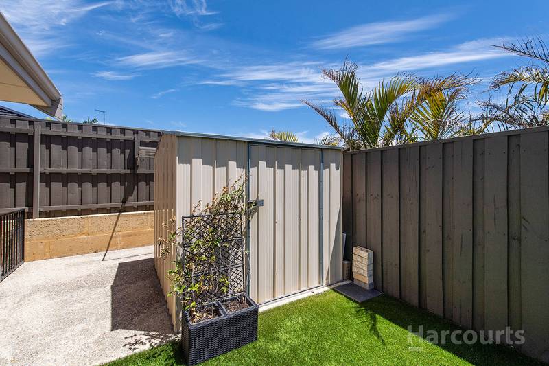 11 Jennerae Bend, HALLS HEAD, WA 6210