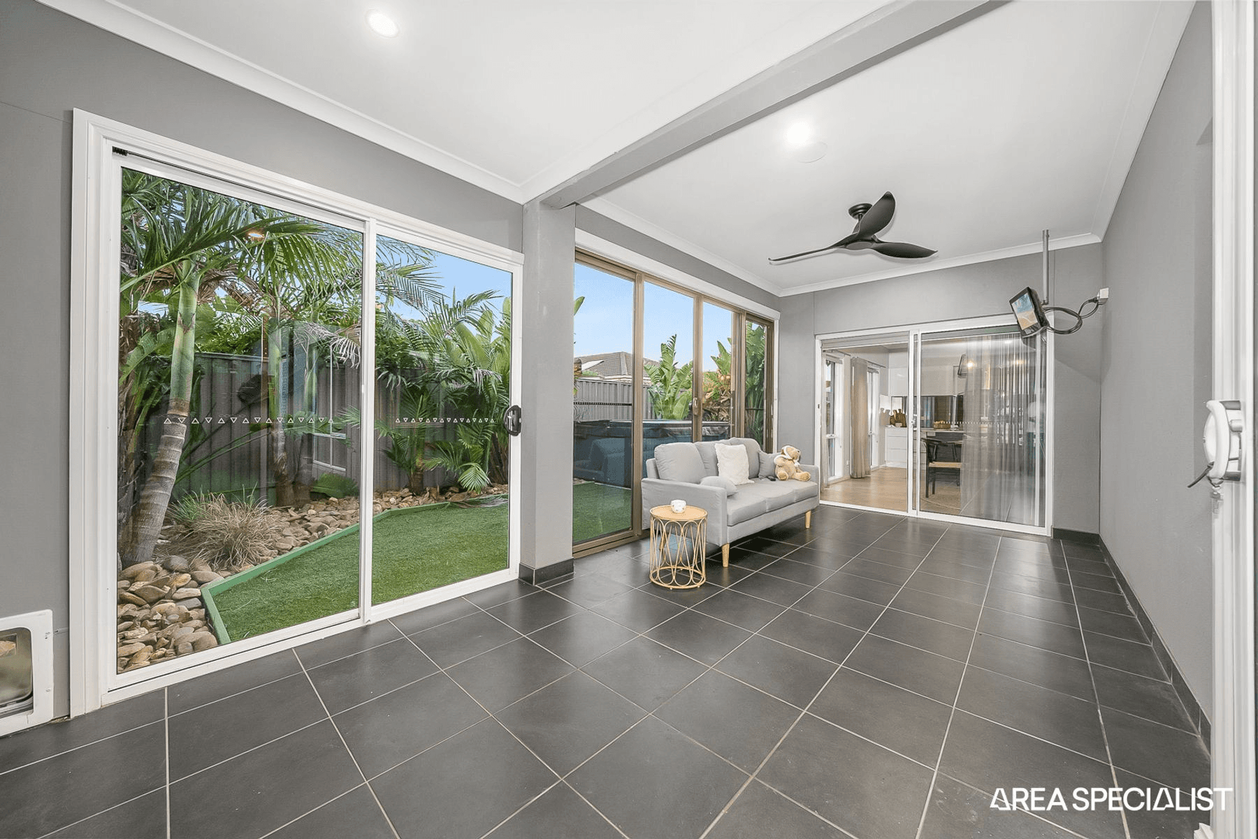 5 Cortula Road, Cranbourne East, VIC 3977