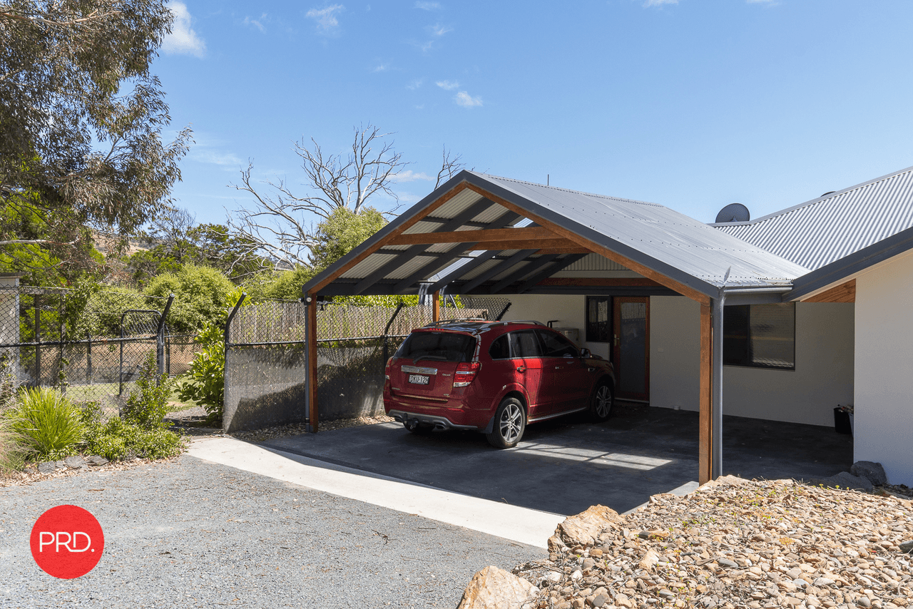 66 Carlton Drive, BUNGENDORE, NSW 2621