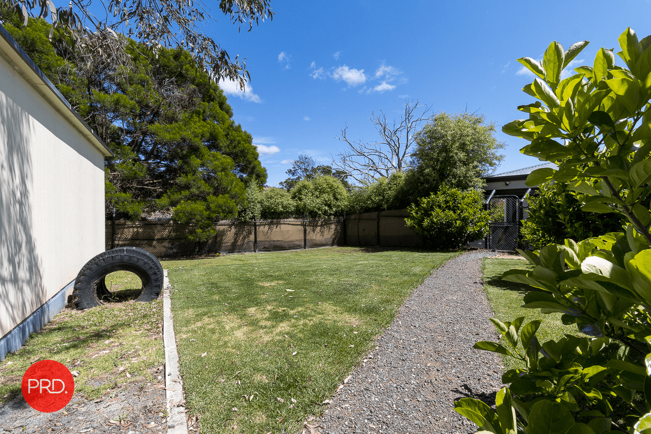 66 Carlton Drive, BUNGENDORE, NSW 2621