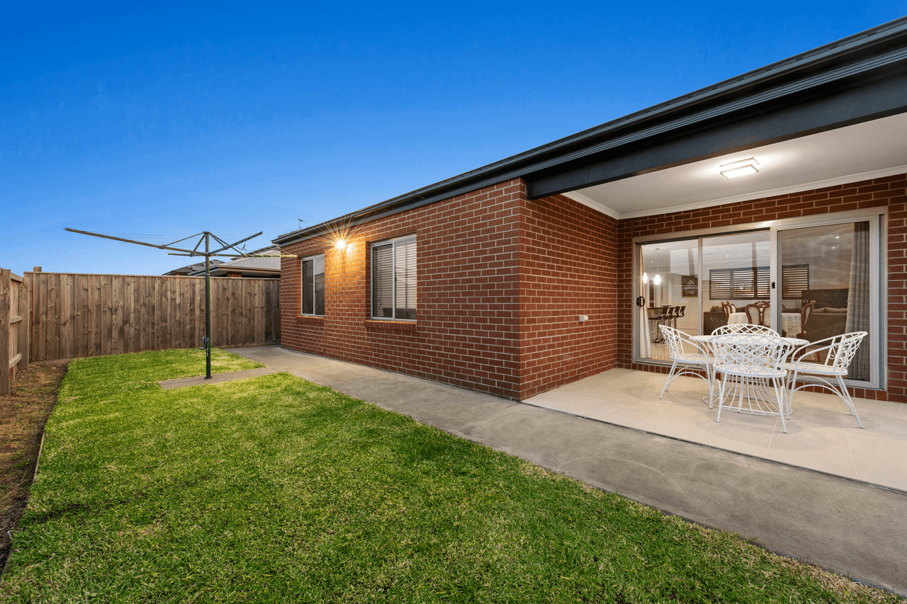 12 Borestane Drive, DOREEN, VIC 3754