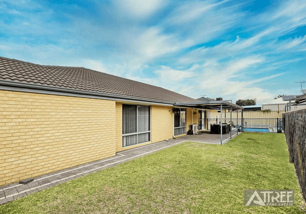 10 Lowerhall Gardens, SOUTHERN RIVER, WA 6110