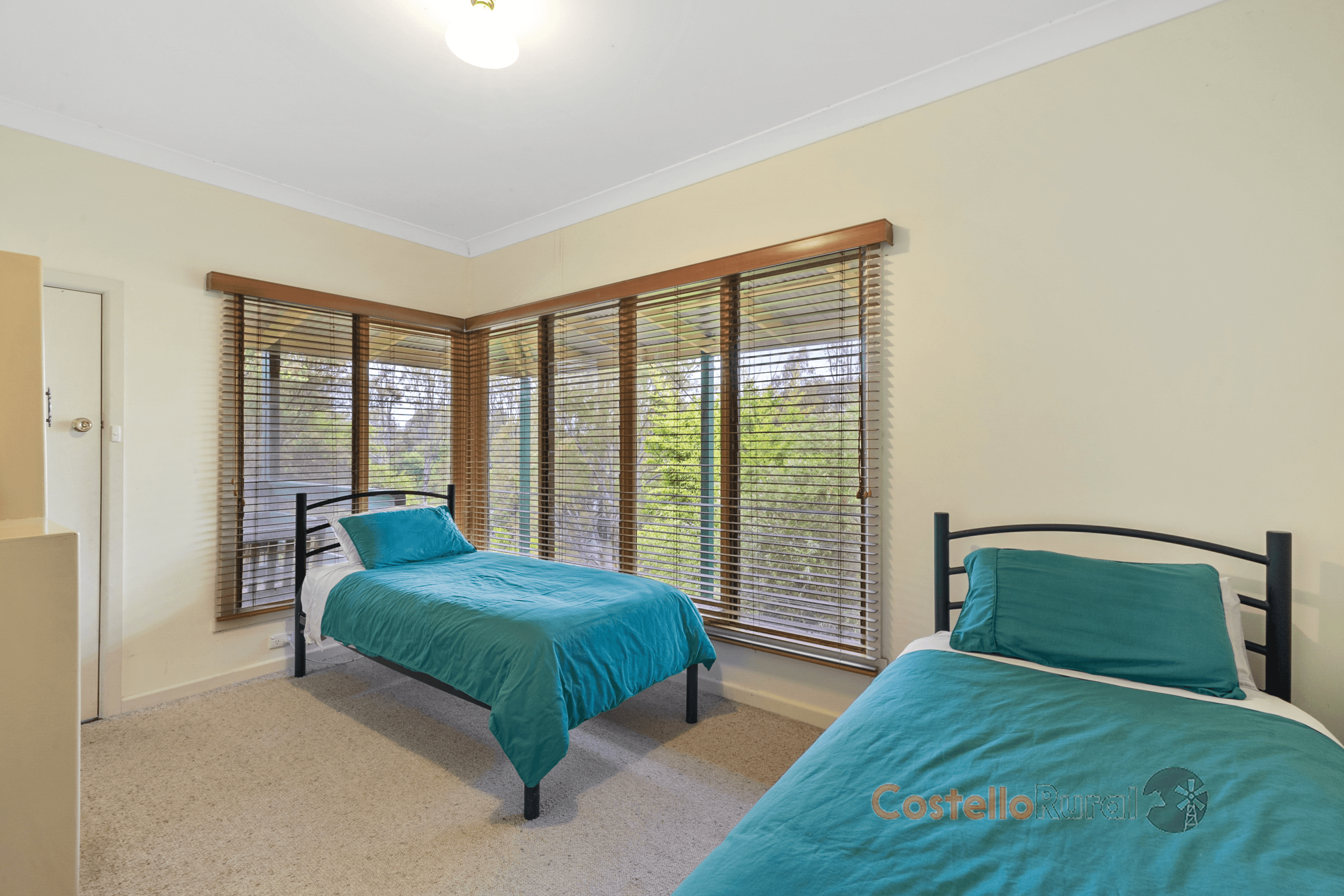 1 - 5 Main Street, Tintaldra, VIC 3708