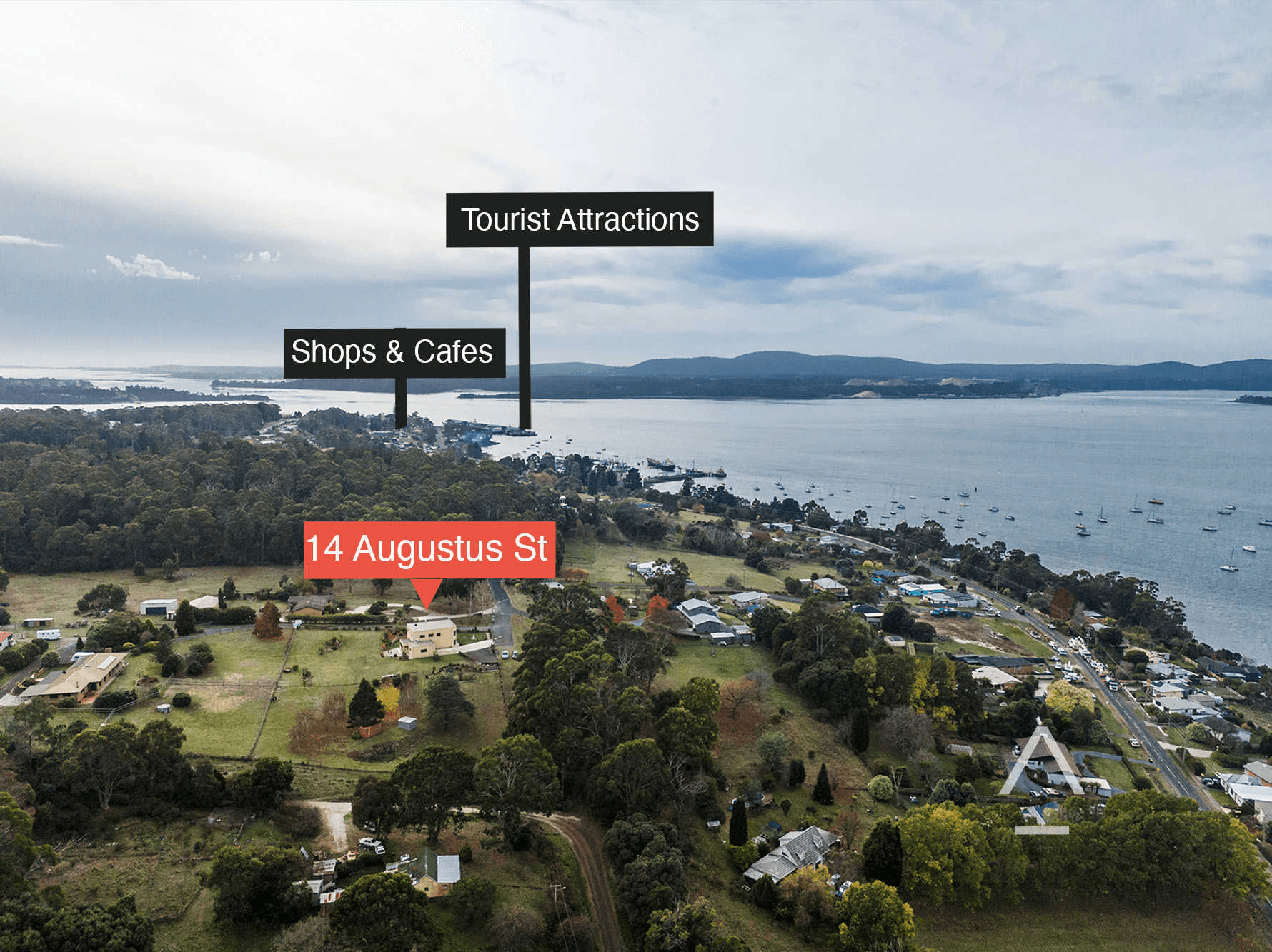 14 Augustus Street, Beauty Point, TAS 7270