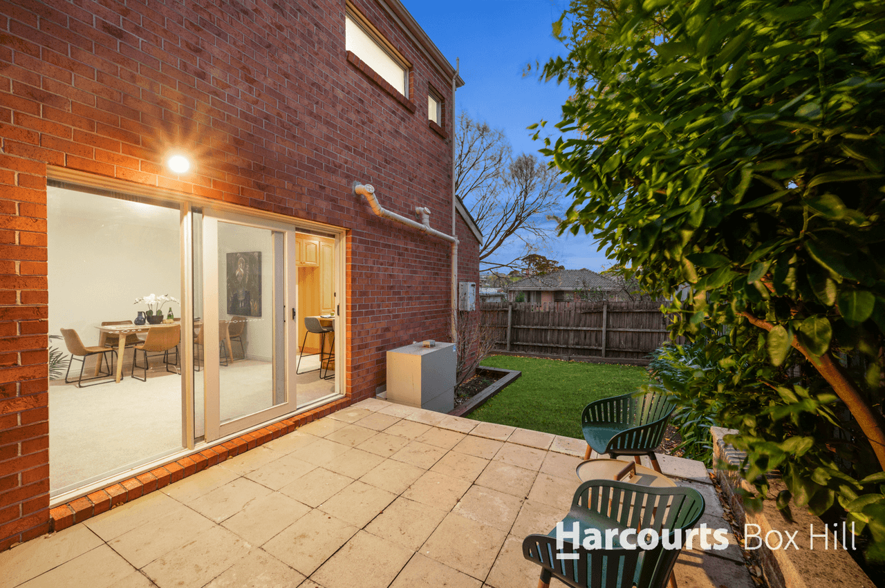 3/16 Devon Drive, DONCASTER EAST, VIC 3109