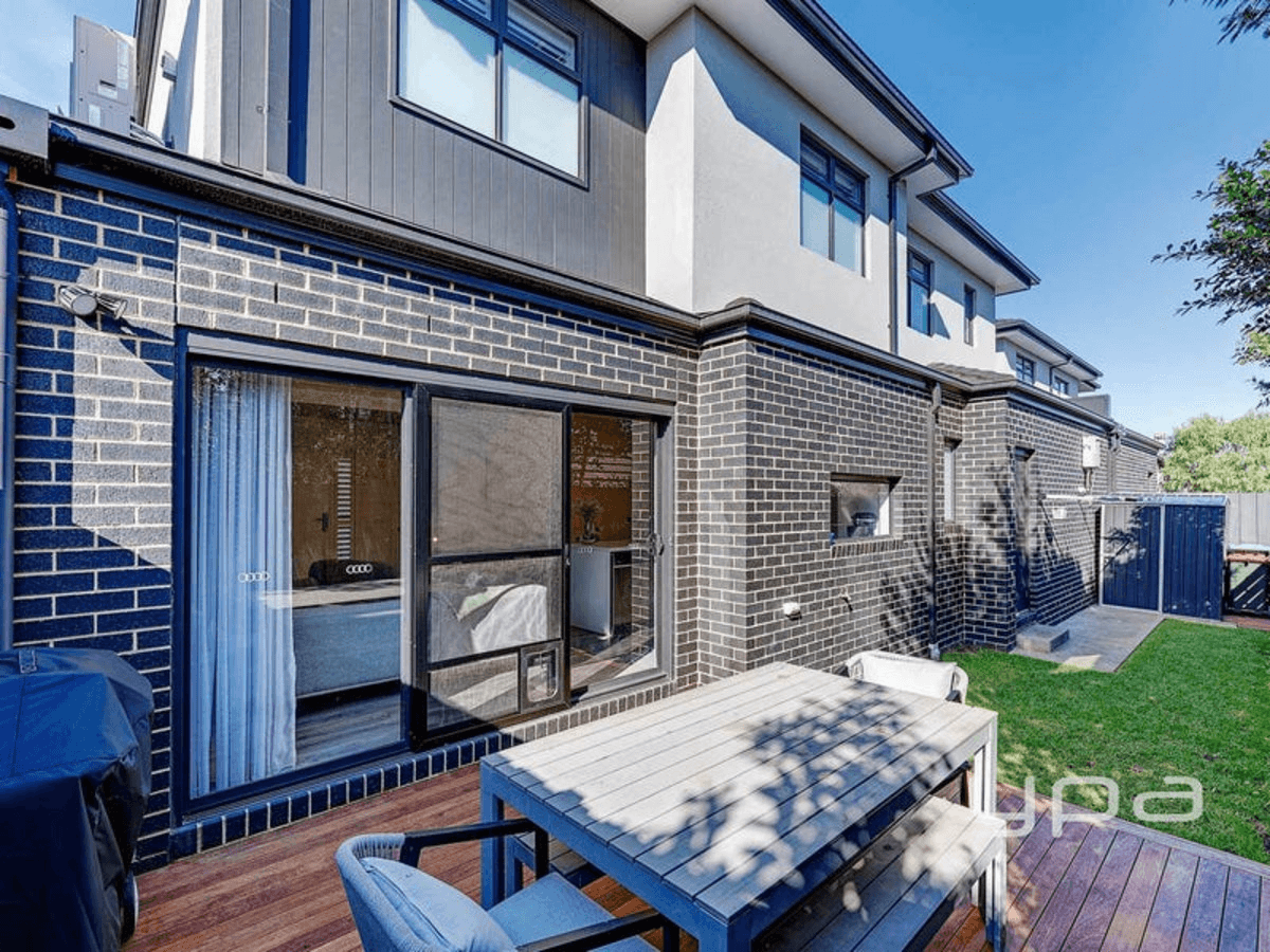 4/15 Hillcrest Drive, WESTMEADOWS, VIC 3049