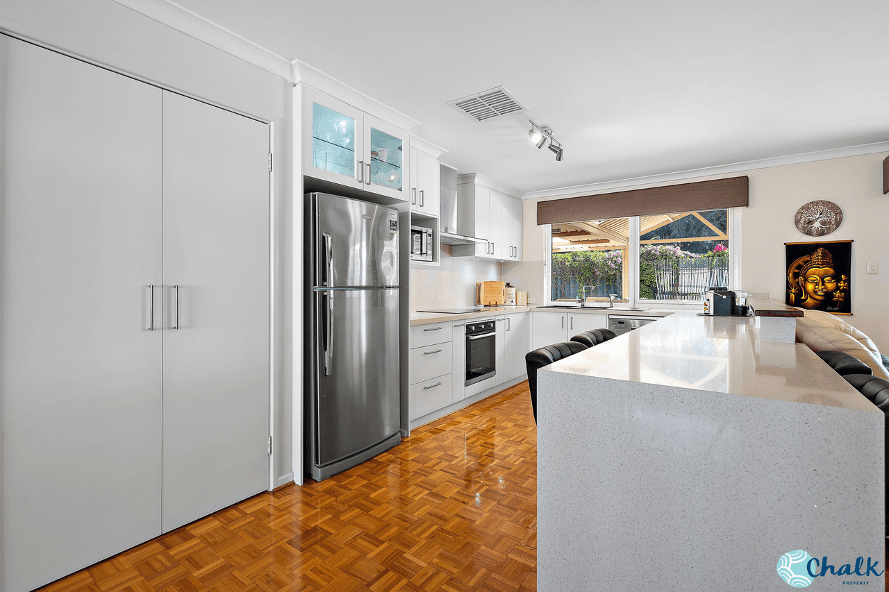 10 Bunbury Place, ROCKINGHAM, WA 6168