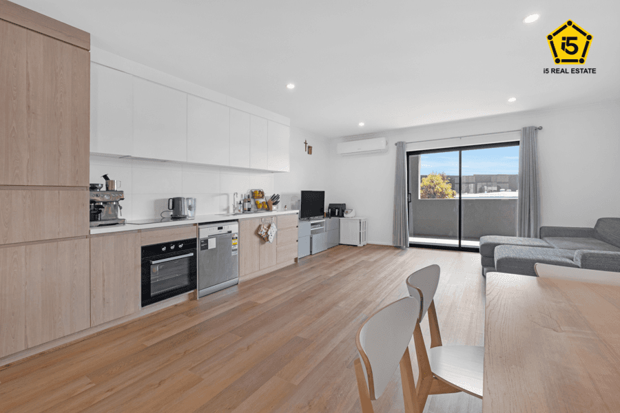 53 Treeve Parkway, WERRIBEE, VIC 3030