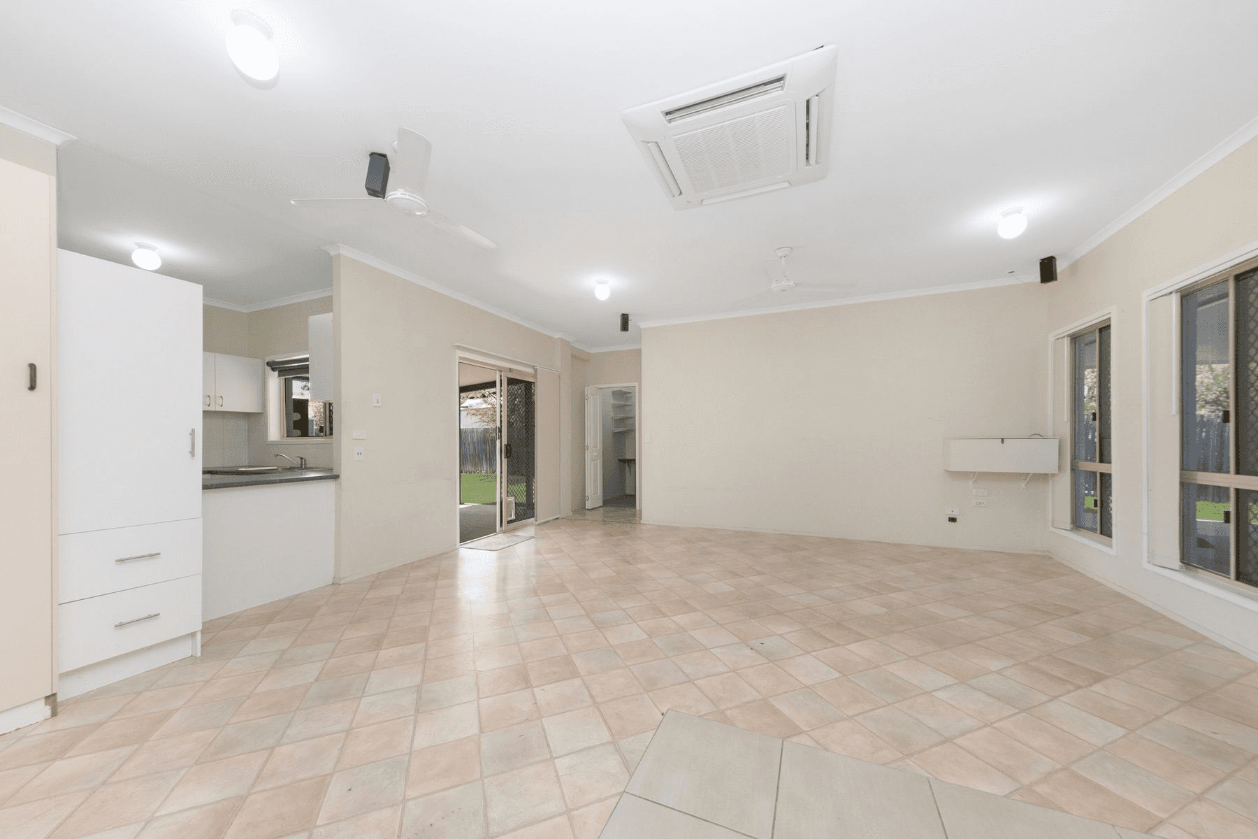 7 Stephanie Street, RASMUSSEN, QLD 4815