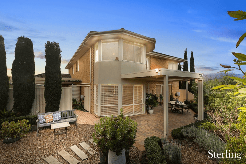 14 Viewbank Court, Sanctuary Lakes, VIC 3030