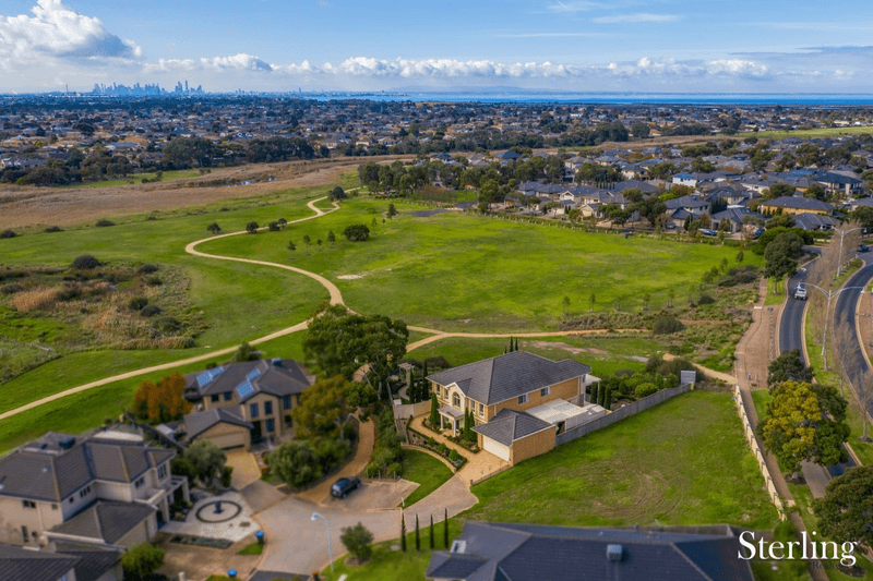 14 Viewbank Court, Sanctuary Lakes, VIC 3030