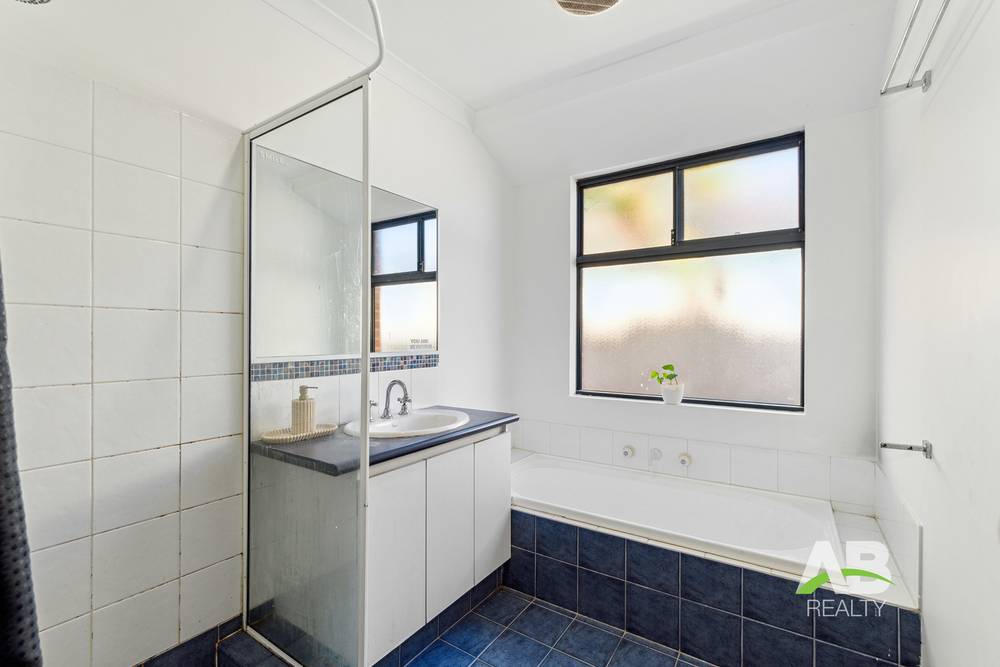 5 Hennessy Drive, ASHBY, WA 6065