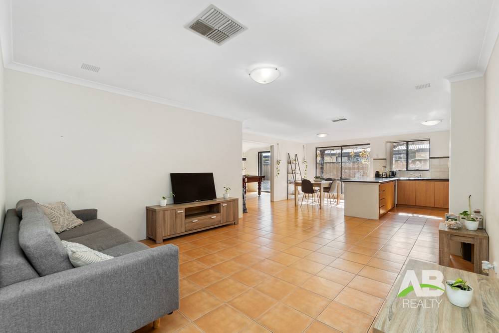 5 Hennessy Drive, ASHBY, WA 6065
