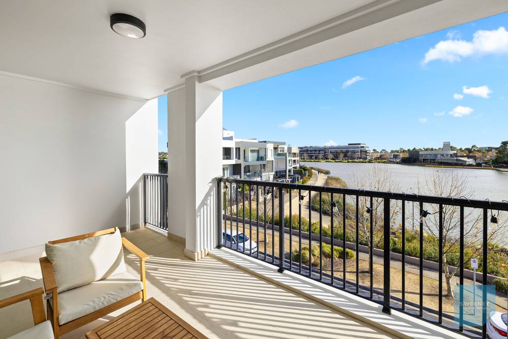 11/76 The Esplanade, CAROLINE SPRINGS, VIC 3023