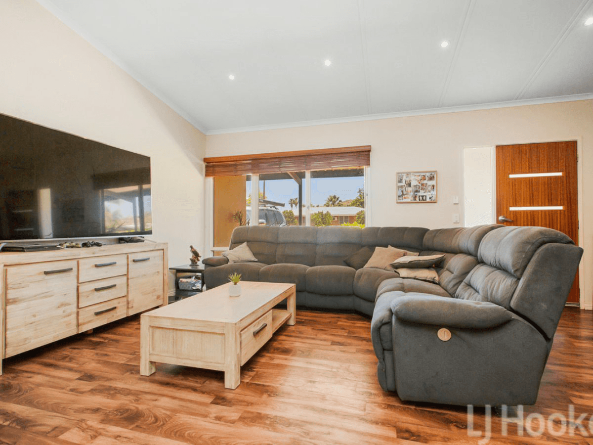 37 Dolphin Way, BULGARRA, WA 6714