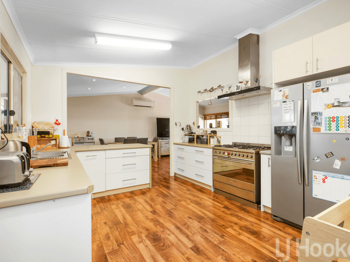 37 Dolphin Way, BULGARRA, WA 6714