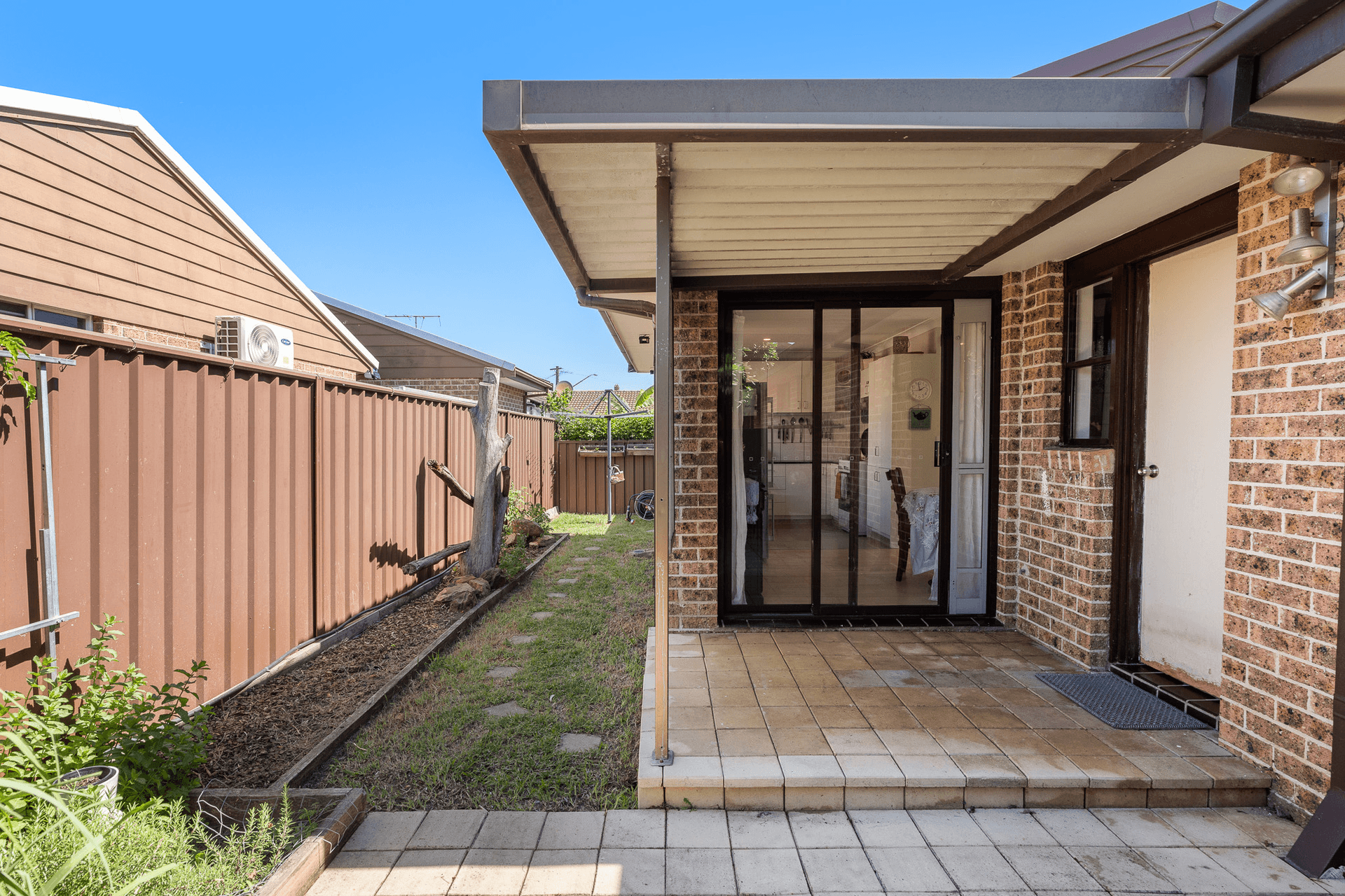 15/28 Coolaroo Crescent, Lurnea, NSW 2170