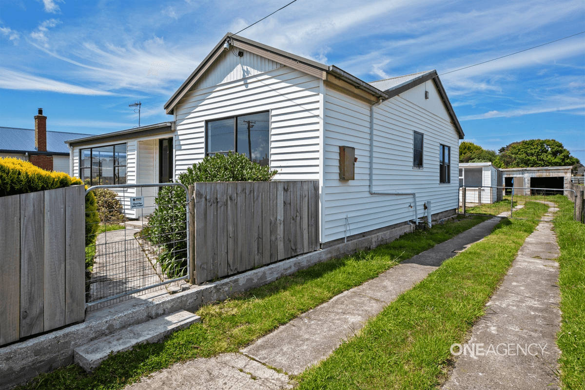 15 Gibson Street, Smithton, TAS 7330