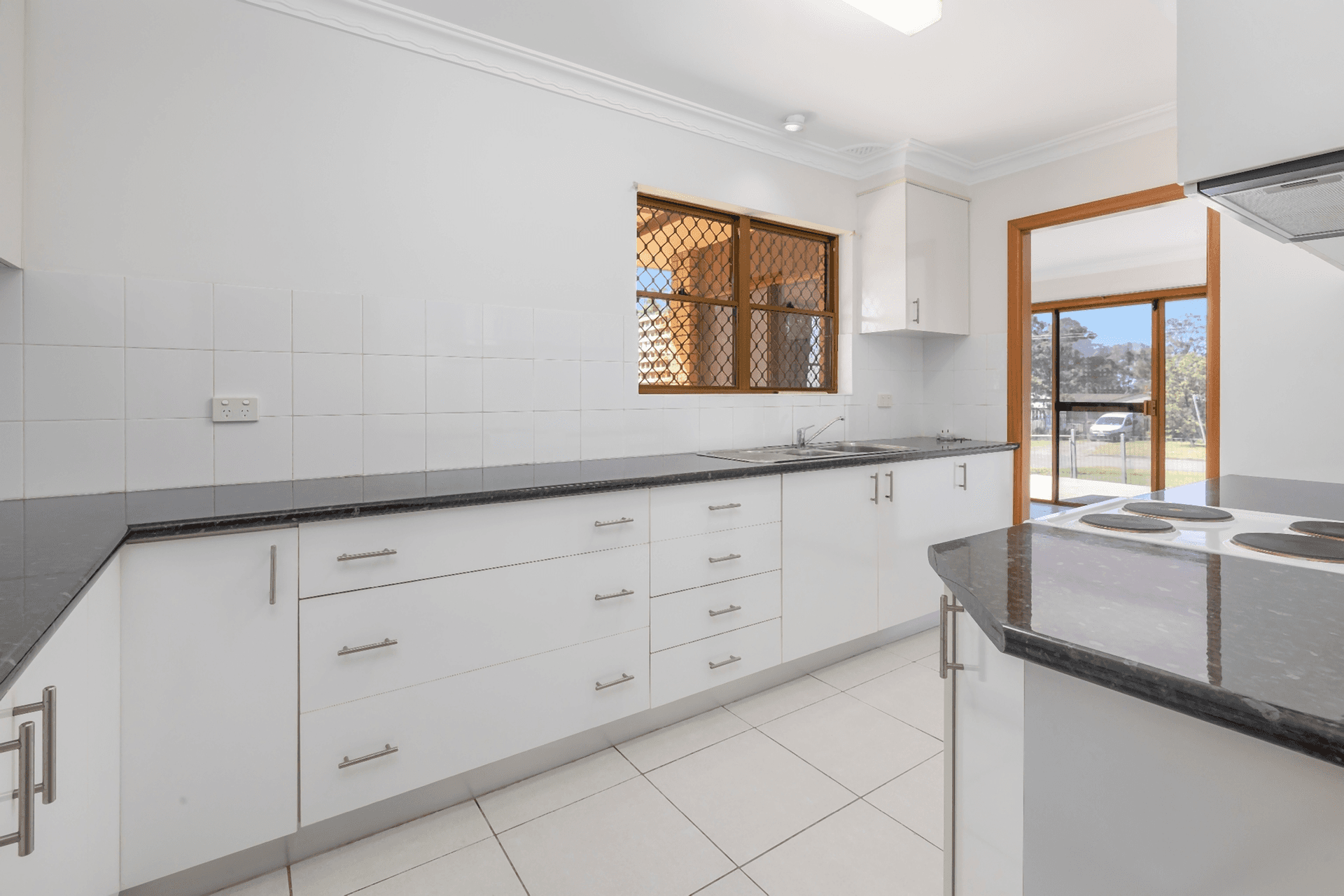 8 Albert Street, South Kempsey, NSW 2440