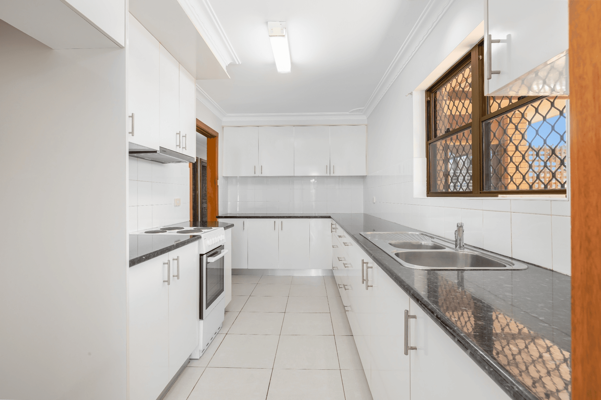 8 Albert Street, South Kempsey, NSW 2440