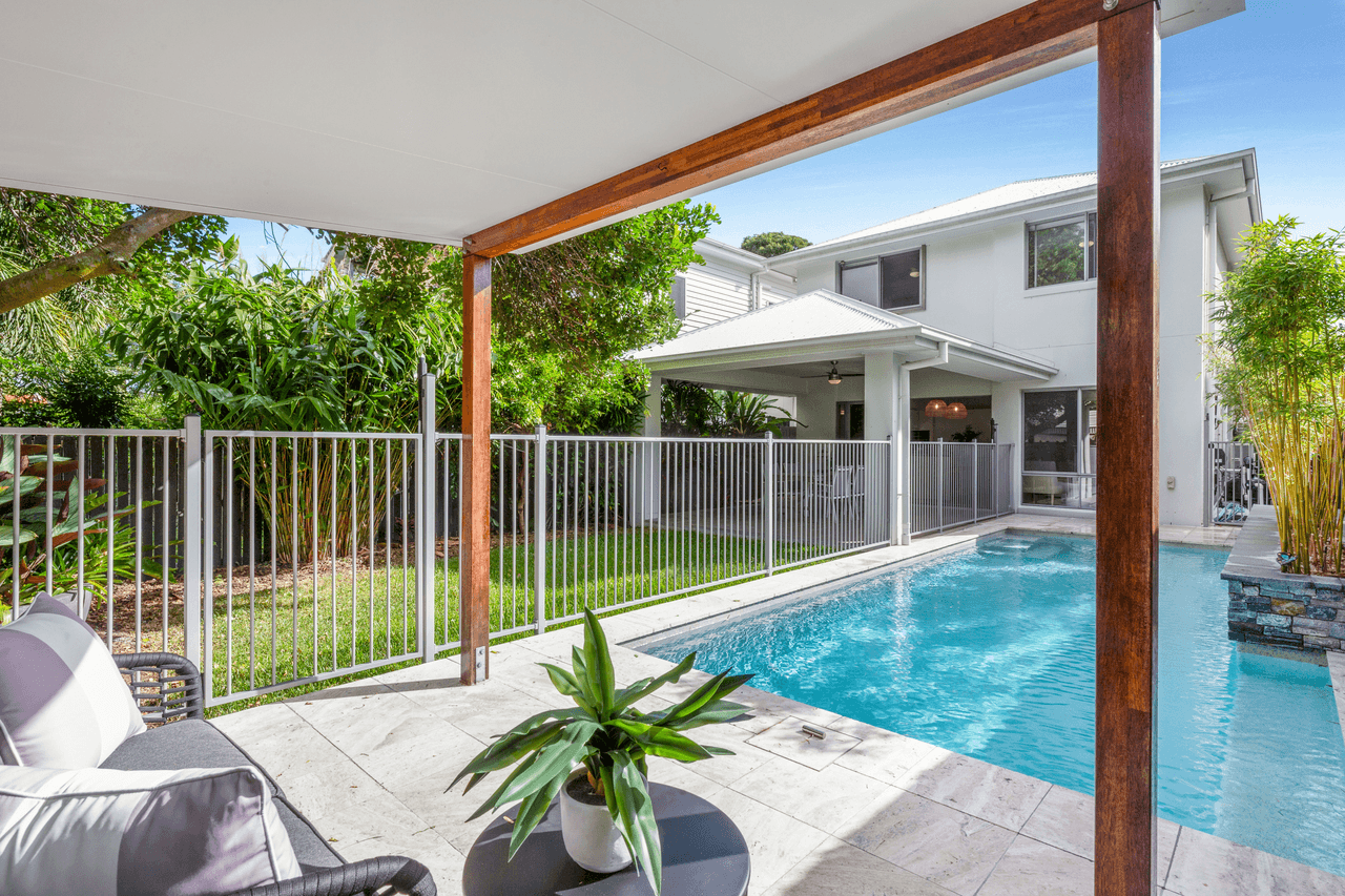 176 Khartoum Street, GORDON PARK, QLD 4031